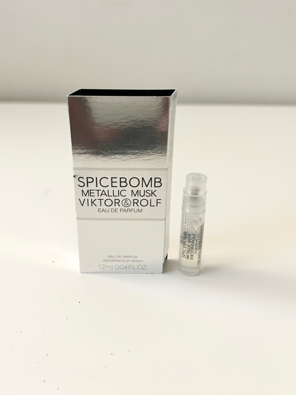 🌸VICTOR & ROLF Spiced Bomb Metallic Musk EDP Vial Spray Sample 1.2 mL